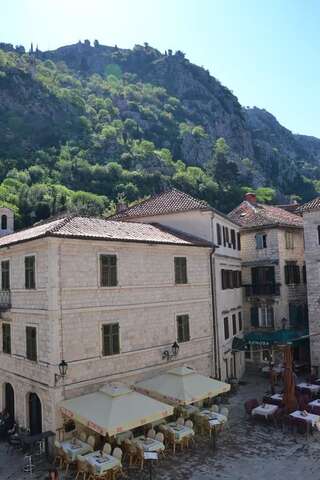 Апартаменты Apartmani Art Karampana Котор Улучшенный номер-студио-12